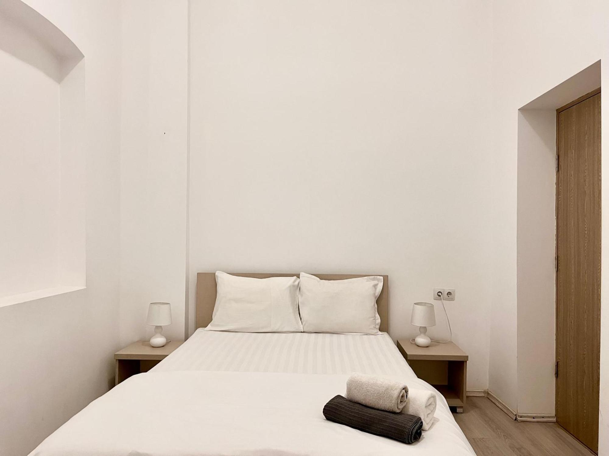 Old Town - Ultra Central Apartment Bucarest Extérieur photo