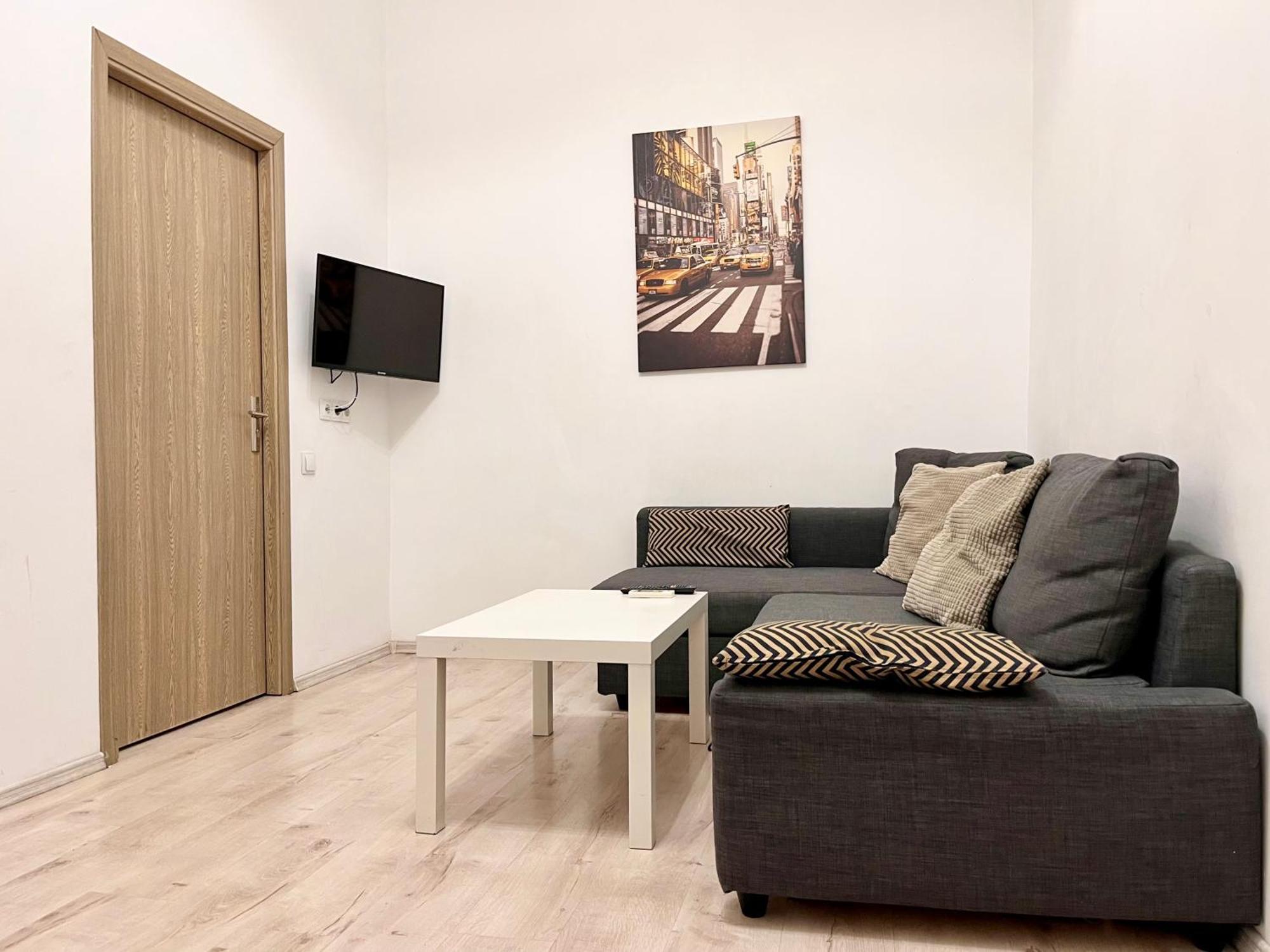 Old Town - Ultra Central Apartment Bucarest Extérieur photo