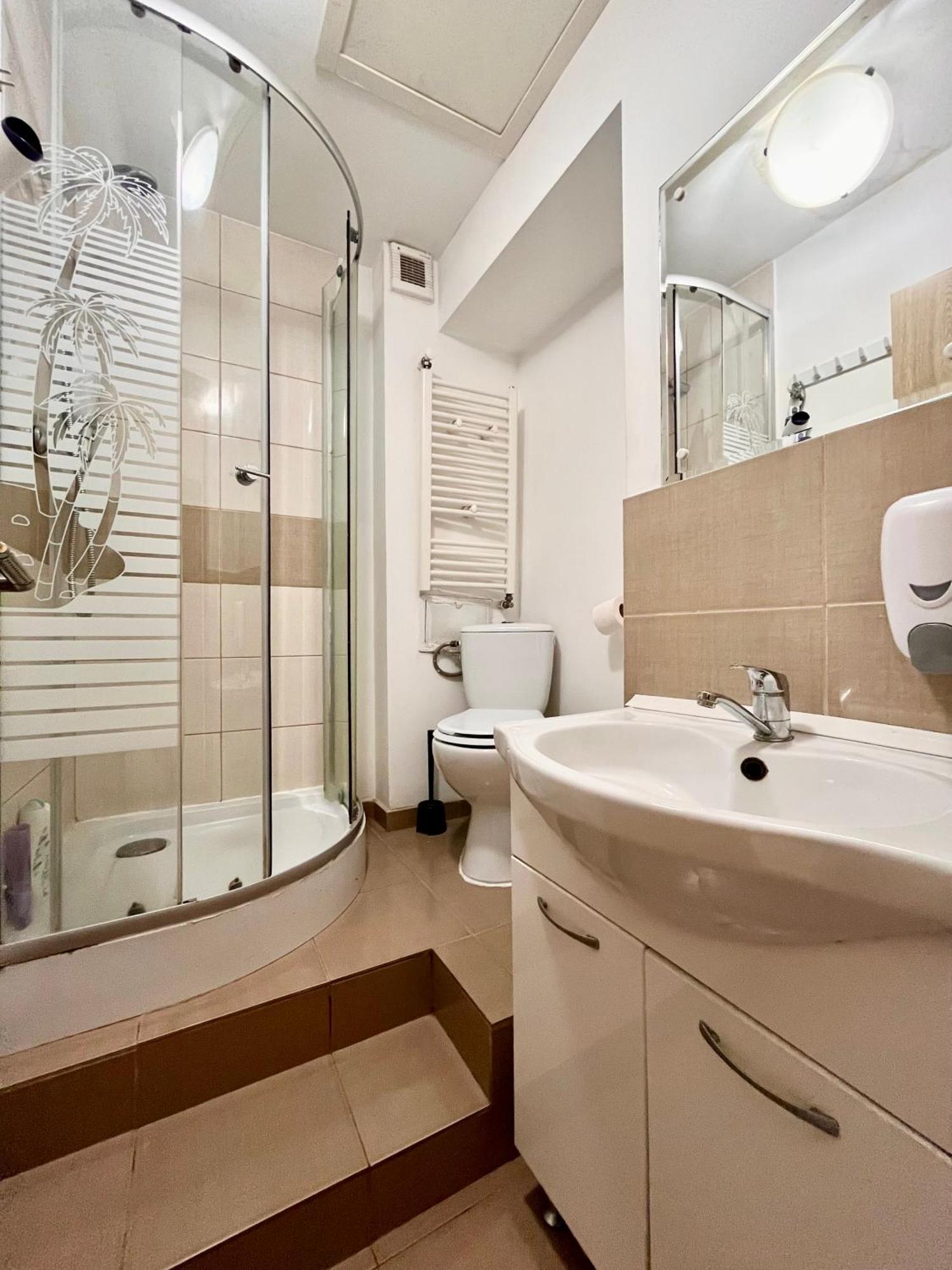 Old Town - Ultra Central Apartment Bucarest Extérieur photo